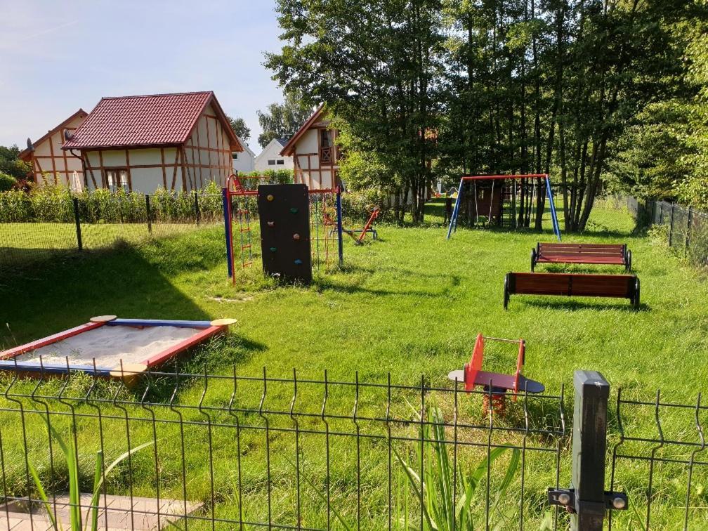 Osada Cztery Pory Roku - Dom Jesien Villa Kopalino Buitenkant foto