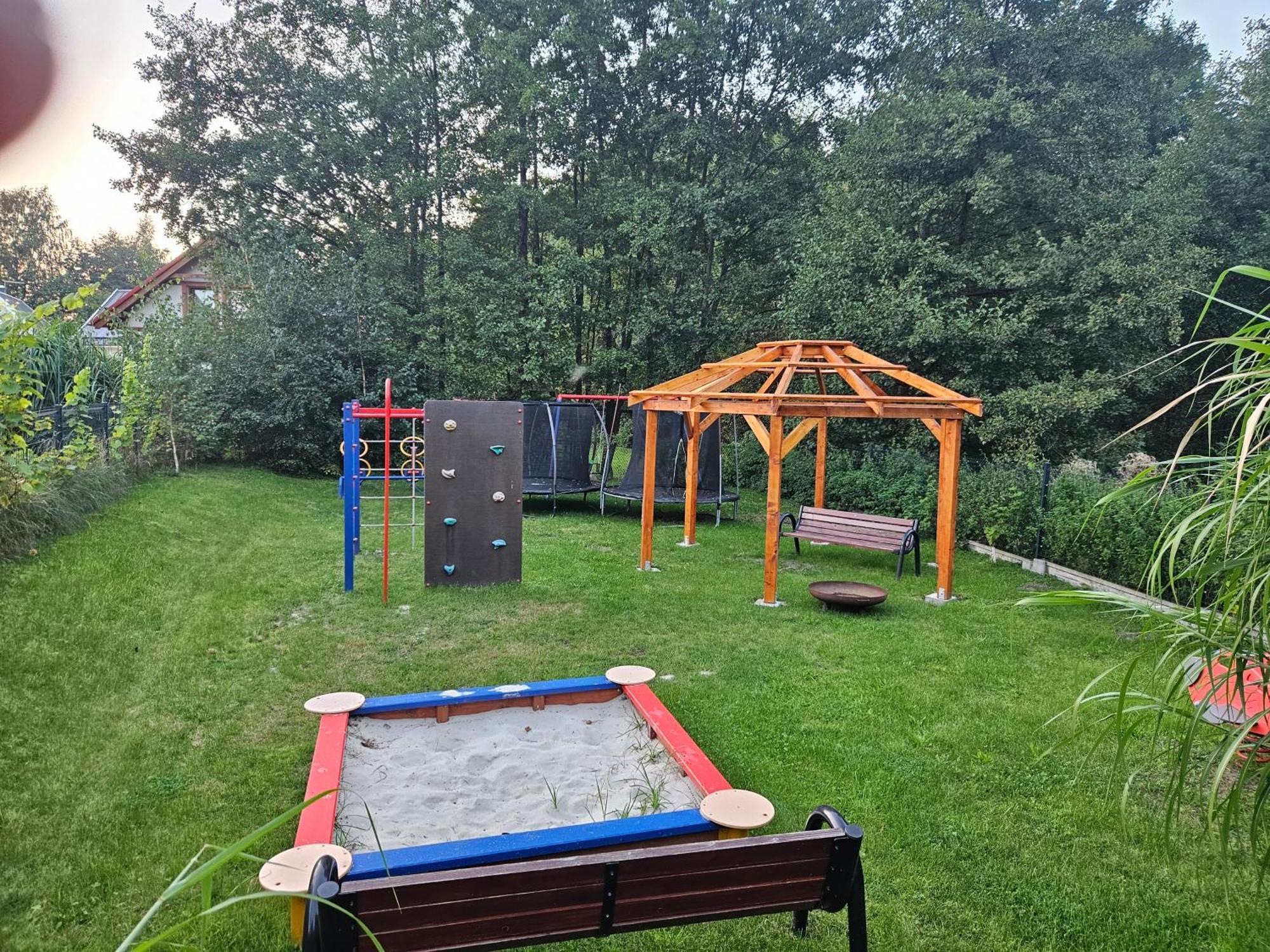 Osada Cztery Pory Roku - Dom Jesien Villa Kopalino Buitenkant foto