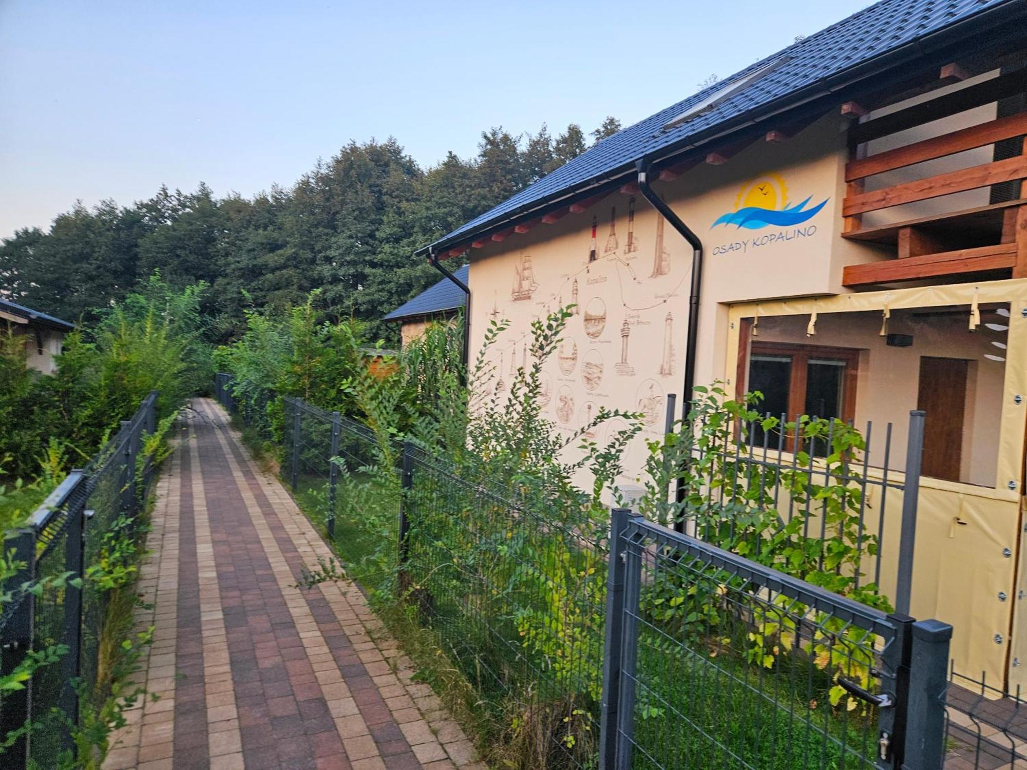 Osada Cztery Pory Roku - Dom Jesien Villa Kopalino Buitenkant foto